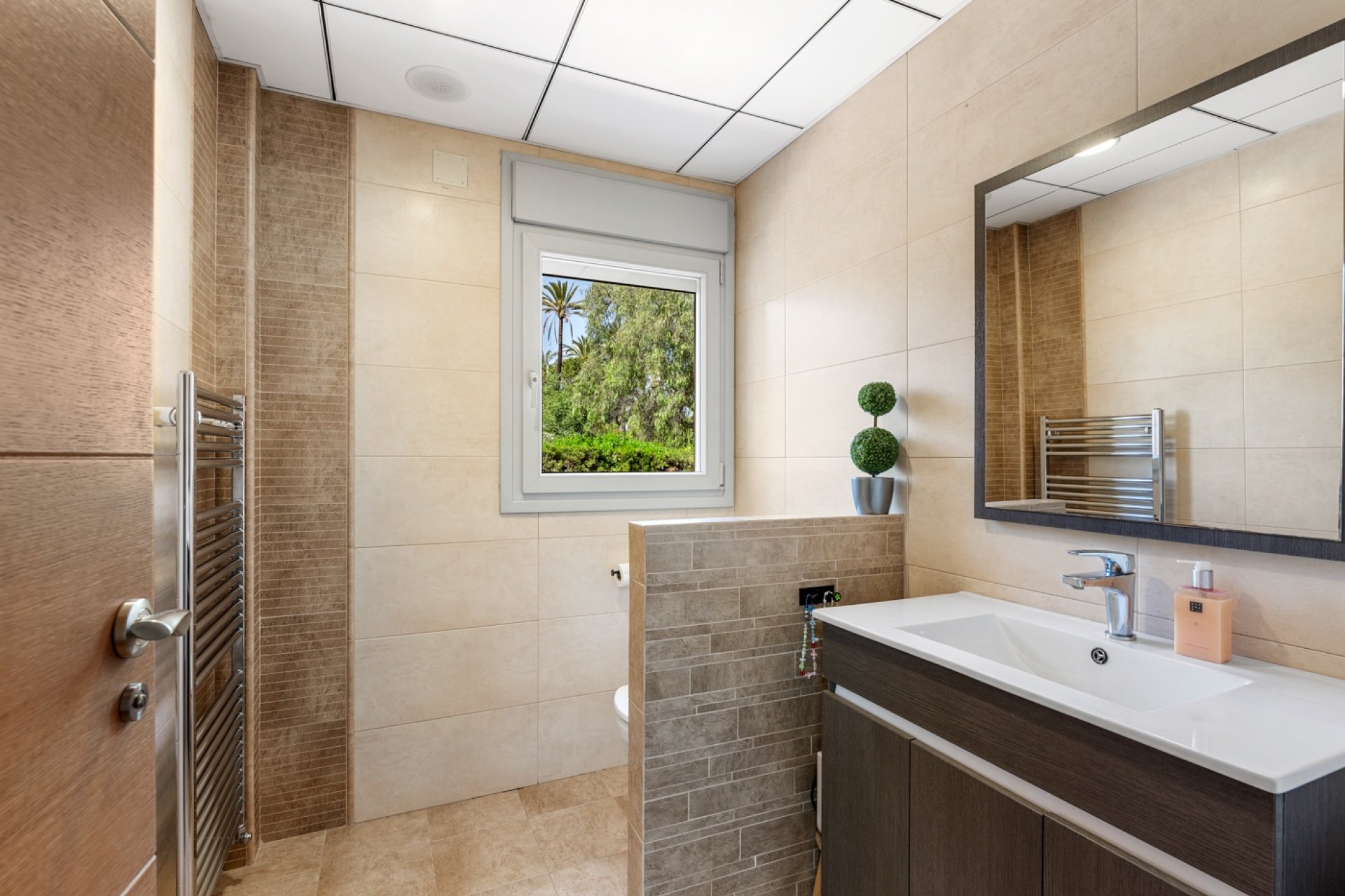 Herverkoop - Villa -
Elche