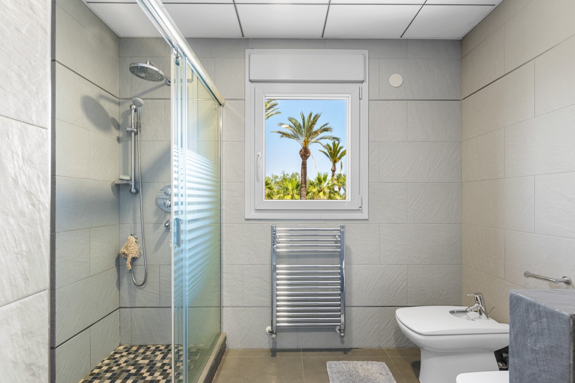 Herverkoop - Villa -
Elche