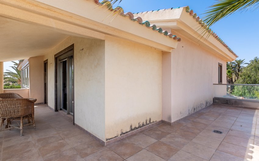 Herverkoop - Villa -
Elche