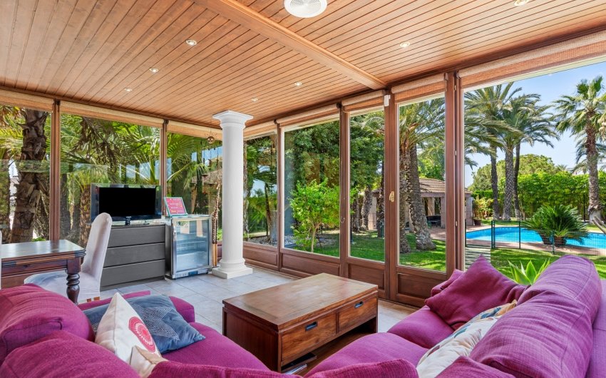 Herverkoop - Villa -
Elche