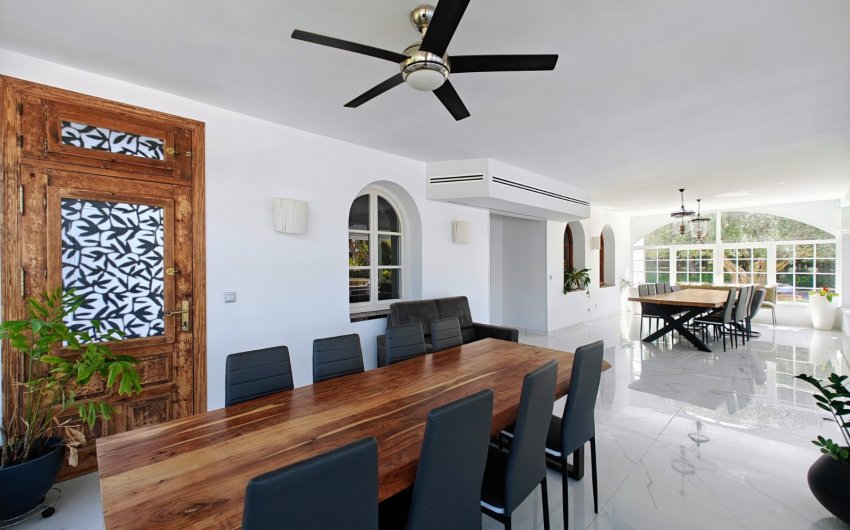 Herverkoop - Villa -
Elche