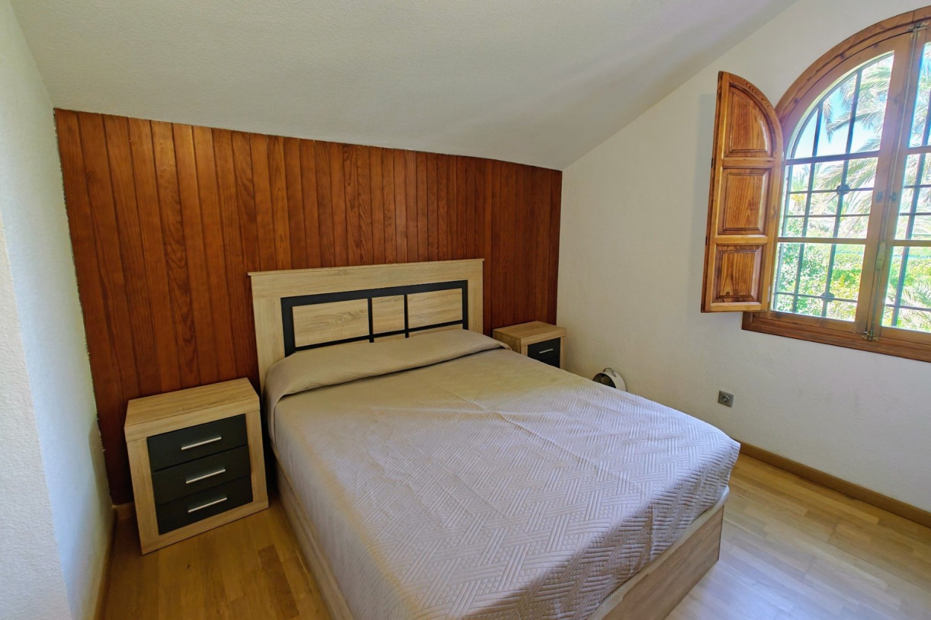 Herverkoop - Villa -
Elche