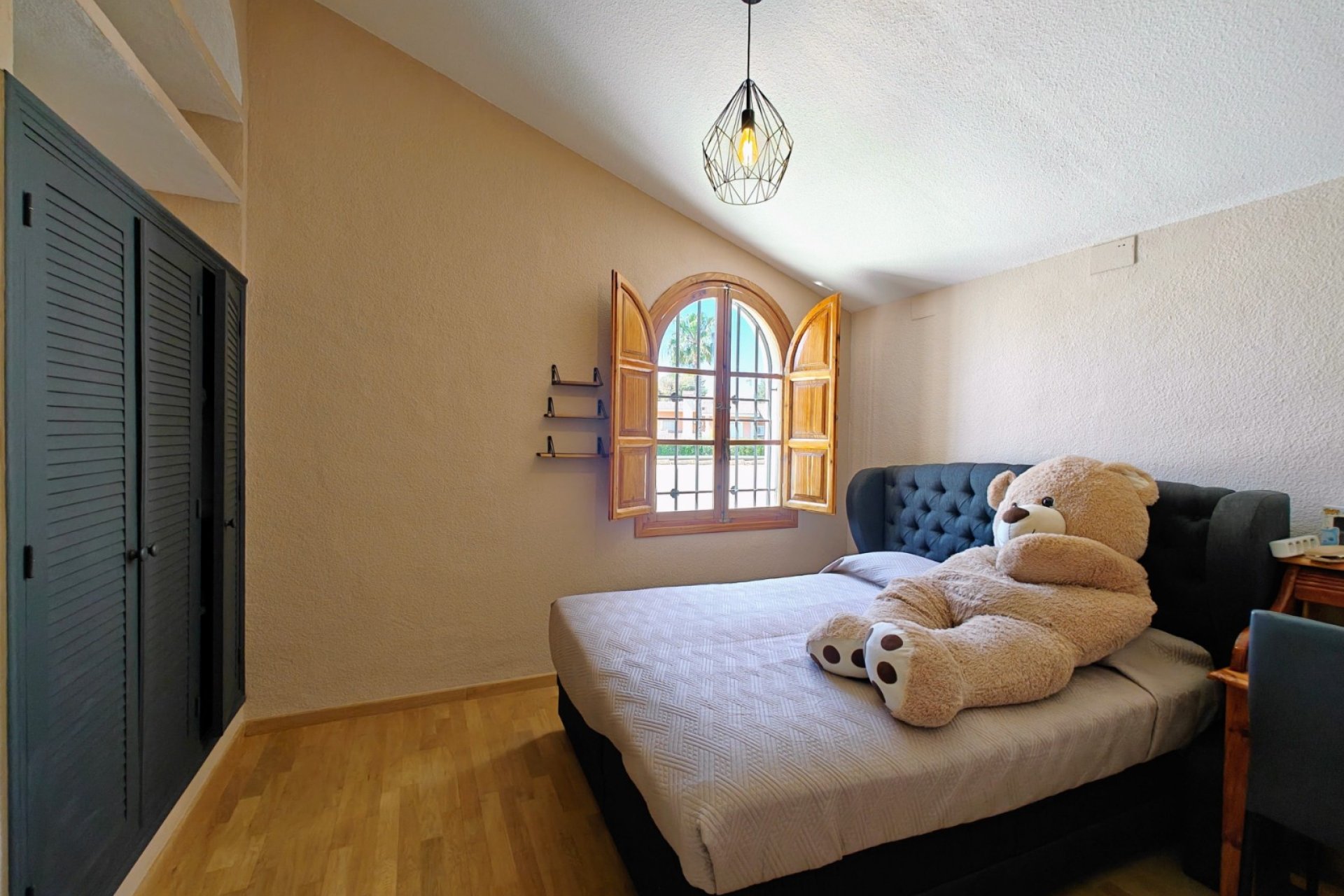 Herverkoop - Villa -
Elche