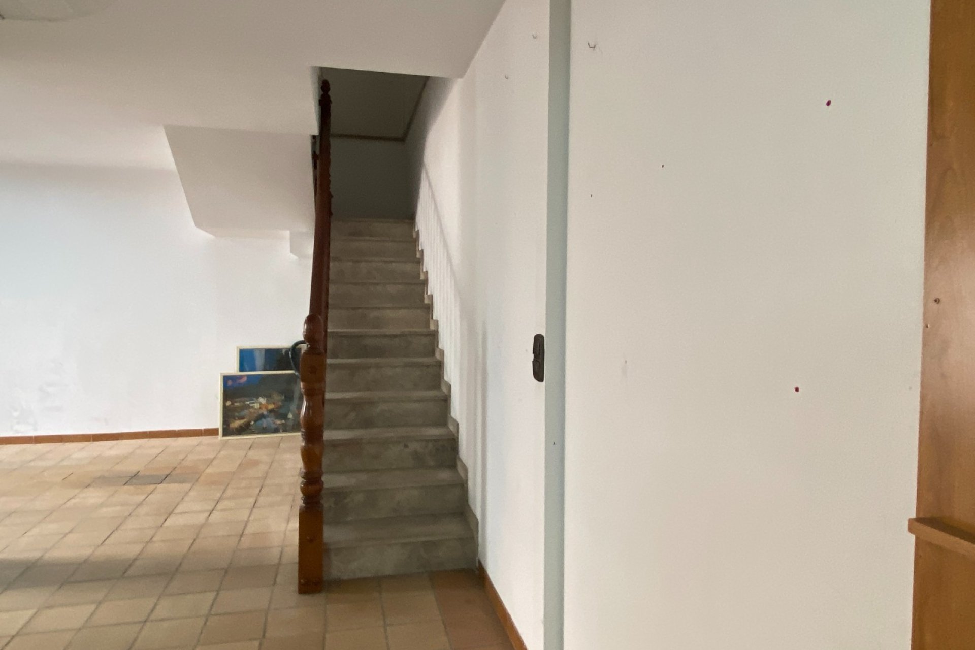 Herverkoop - Villa -
Elda