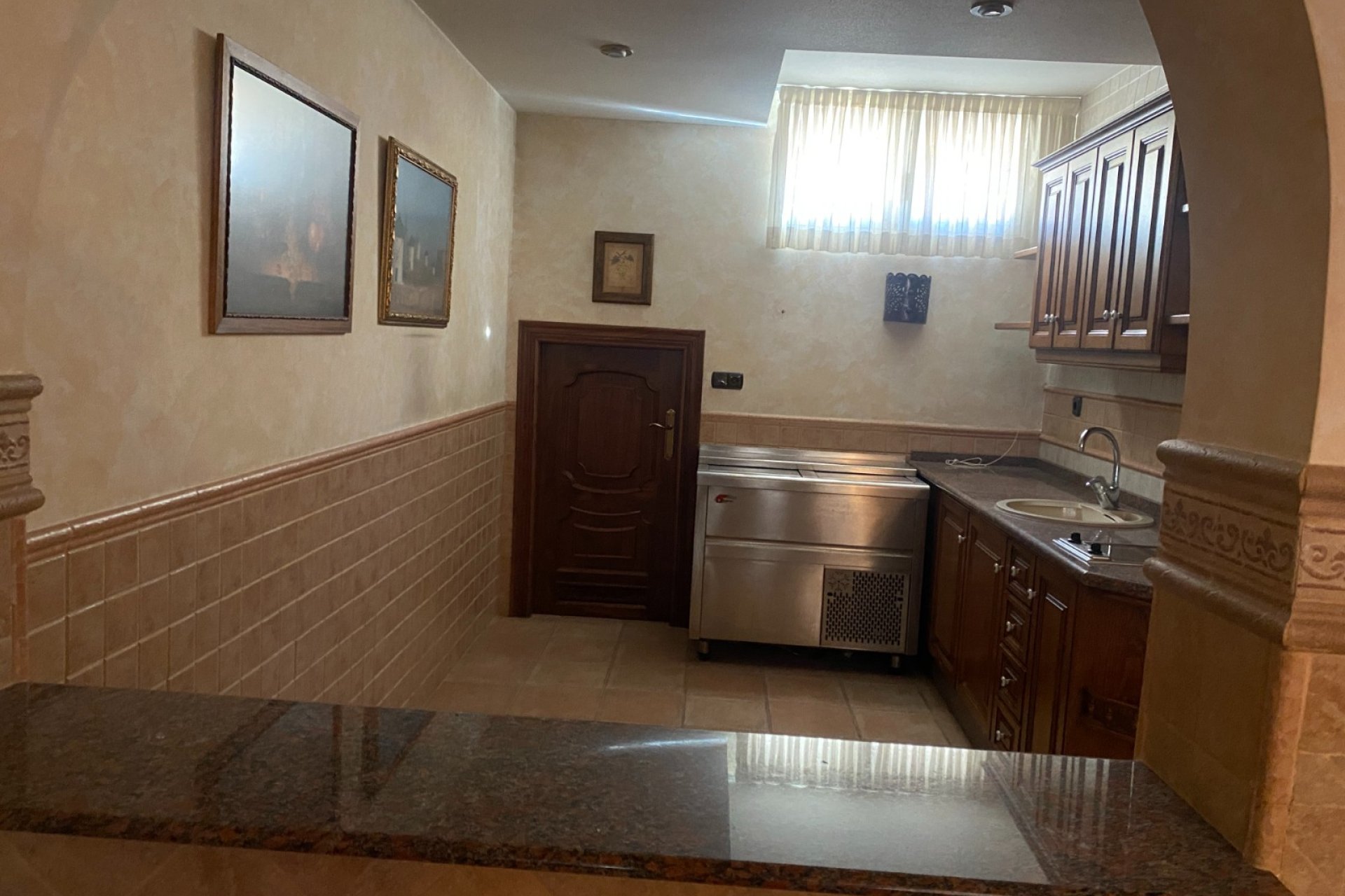 Herverkoop - Villa -
Elda