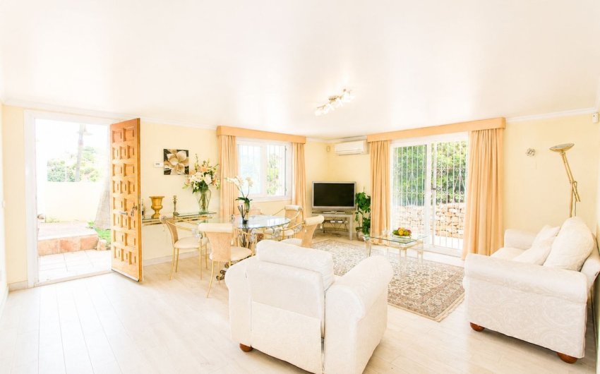 Herverkoop - Villa -
Elviria - Costa del Sol