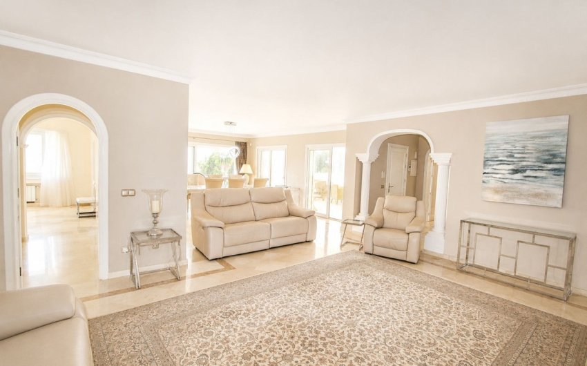 Herverkoop - Villa -
Elviria - Costa del Sol