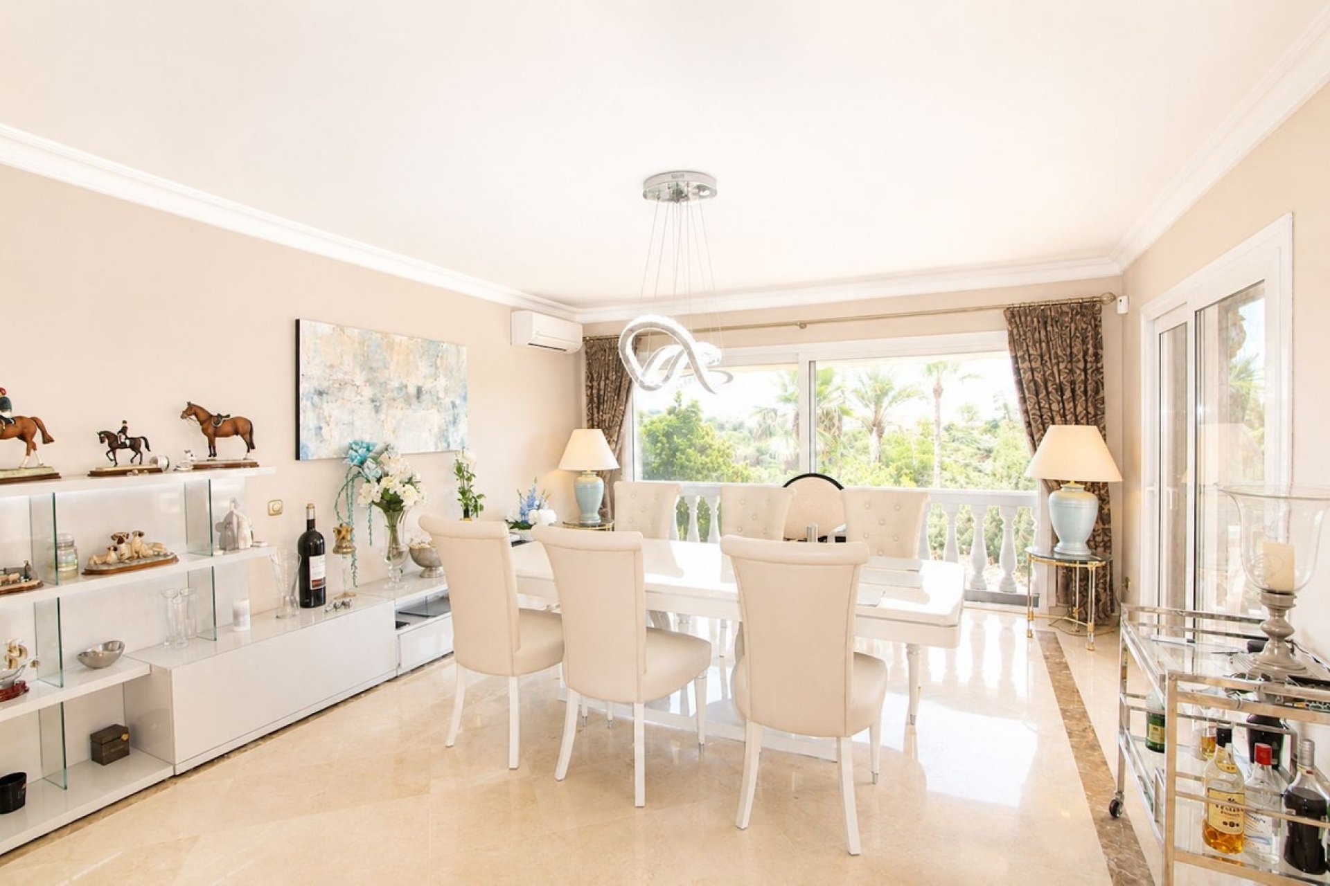 Herverkoop - Villa -
Elviria - Costa del Sol
