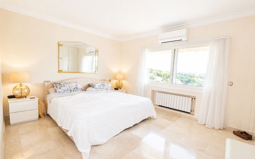 Herverkoop - Villa -
Elviria - Costa del Sol