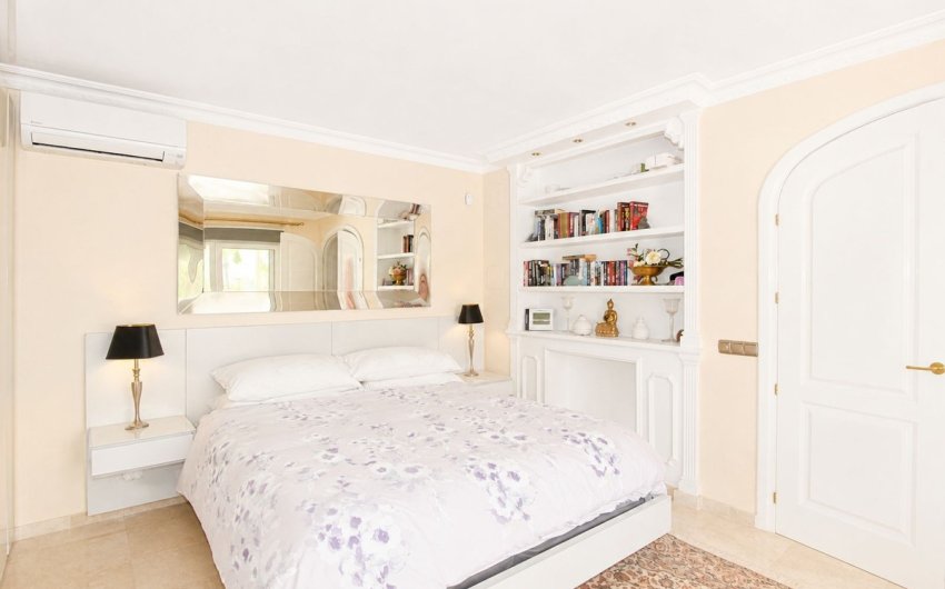 Herverkoop - Villa -
Elviria - Costa del Sol