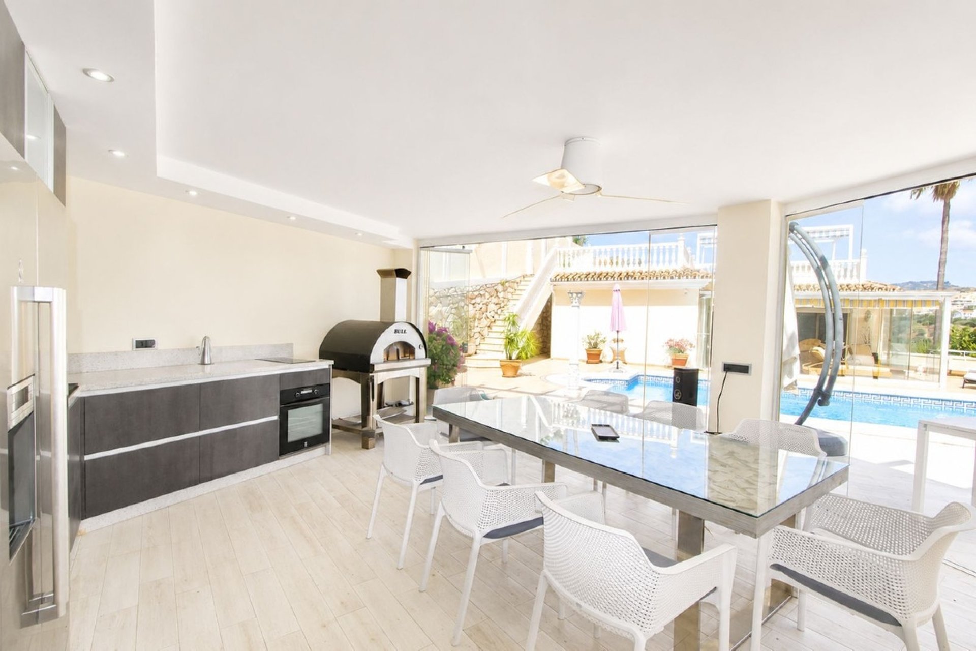 Herverkoop - Villa -
Elviria - Costa del Sol
