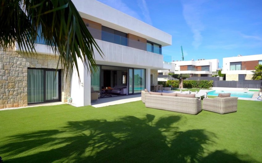 Herverkoop - Villa -
Finestrat - Golf Bahía