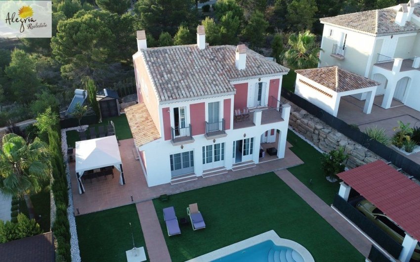 Herverkoop - Villa -
Finestrat - Sierra Cortina