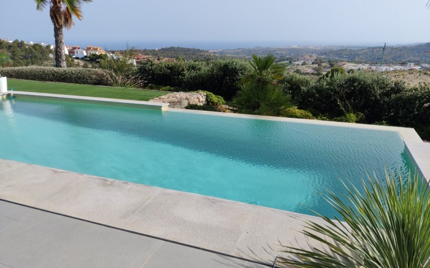 Herverkoop - Villa -
Finestrat