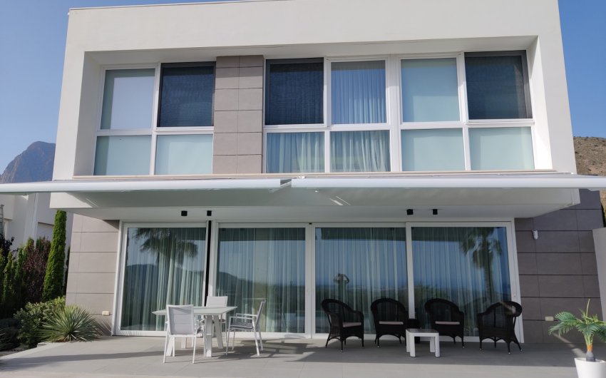 Herverkoop - Villa -
Finestrat