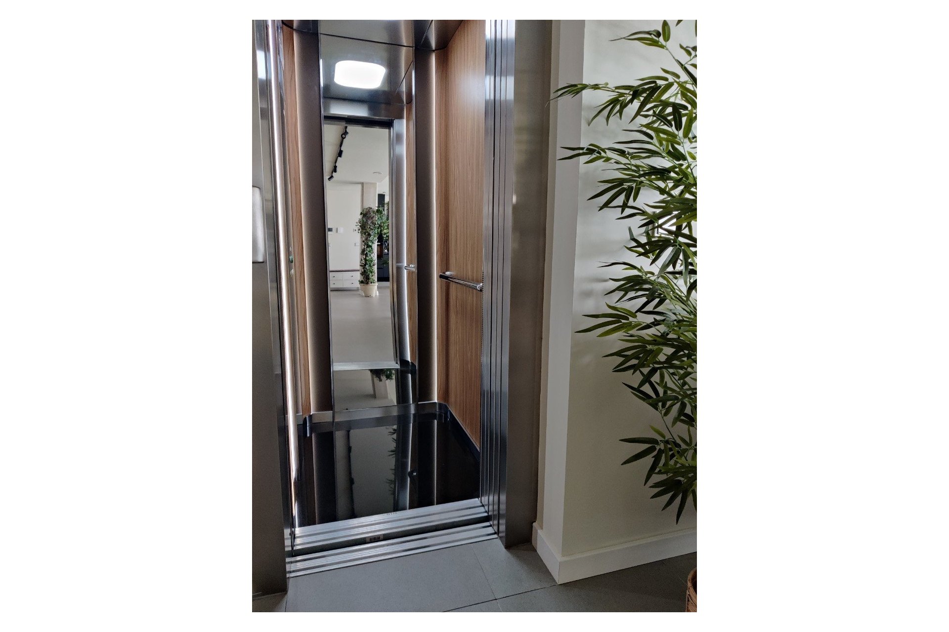 Herverkoop - Villa -
Finestrat