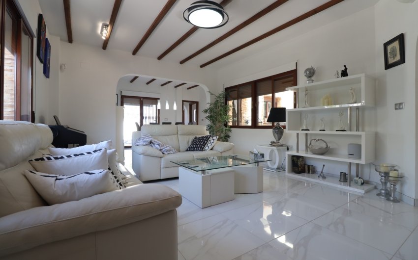 Herverkoop - Villa -
Formentera del Segura - Fincas de La Vega
