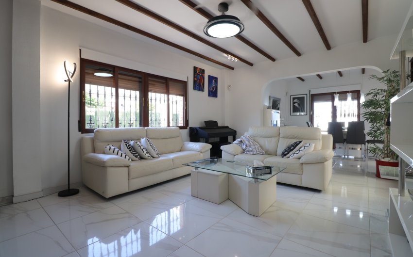 Herverkoop - Villa -
Formentera del Segura - Fincas de La Vega