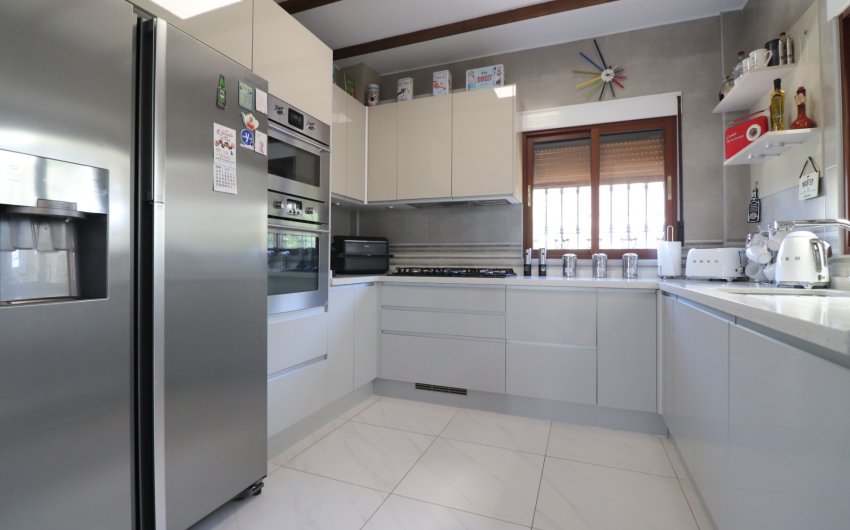 Herverkoop - Villa -
Formentera del Segura - Fincas de La Vega