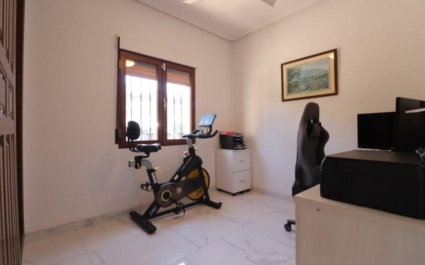 Herverkoop - Villa -
Formentera del Segura - Fincas de La Vega