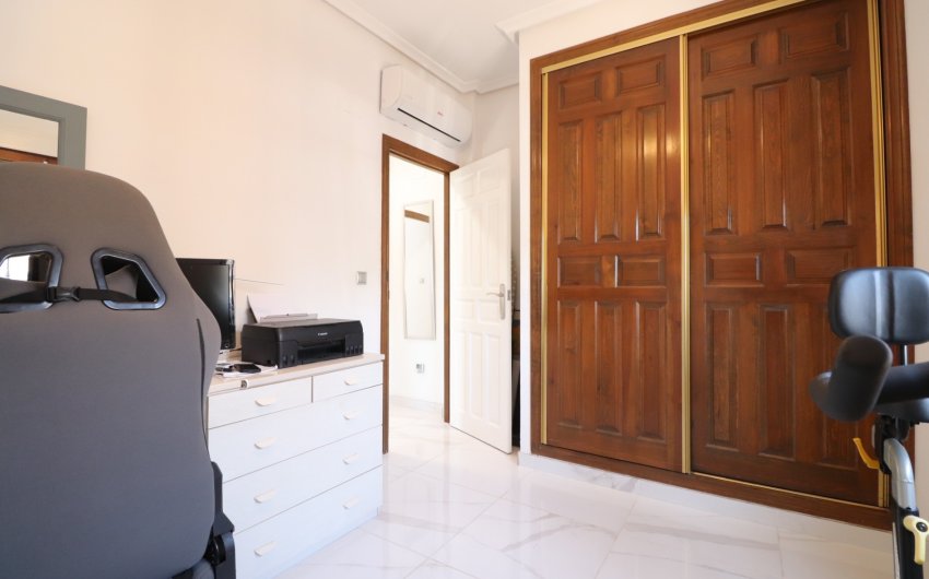Herverkoop - Villa -
Formentera del Segura - Fincas de La Vega