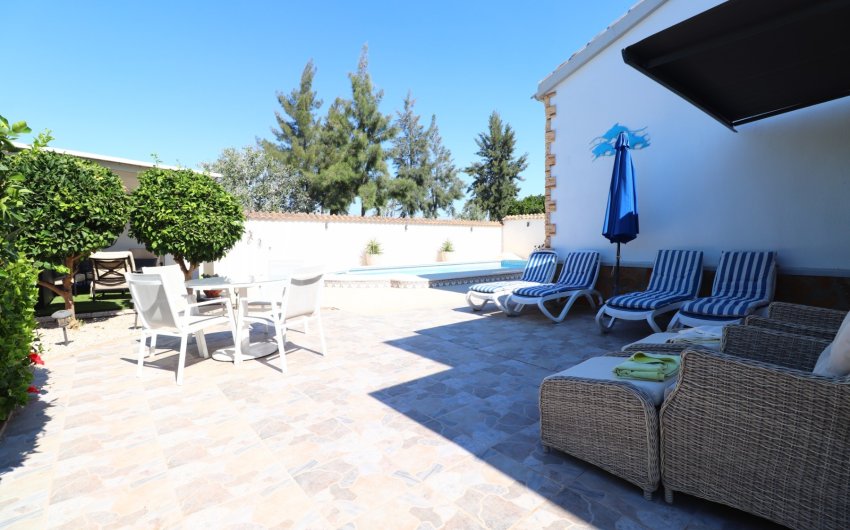 Herverkoop - Villa -
Formentera del Segura - Fincas de La Vega