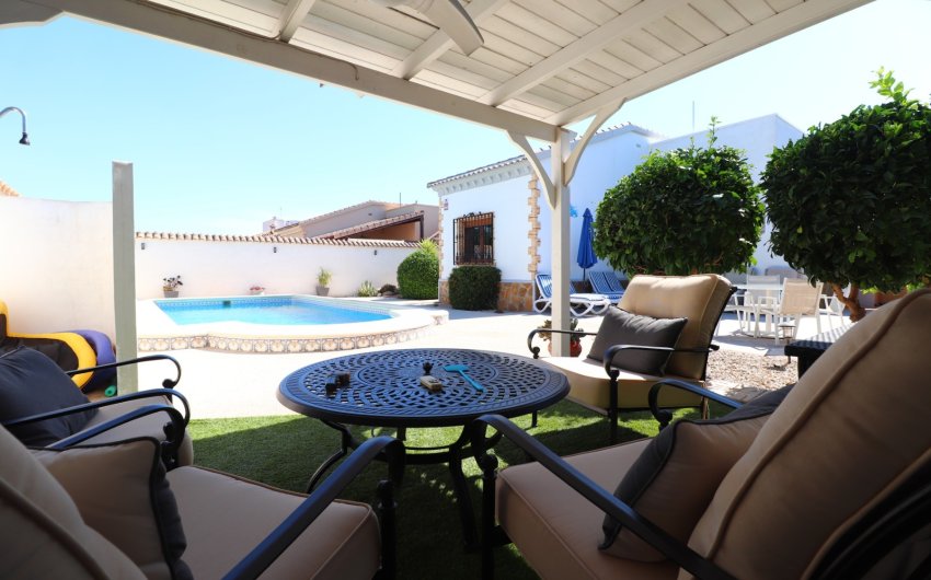 Herverkoop - Villa -
Formentera del Segura - Fincas de La Vega