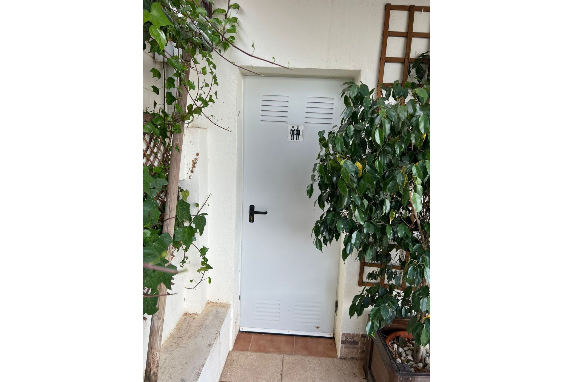 Herverkoop - Villa -
Fortuna - Inland