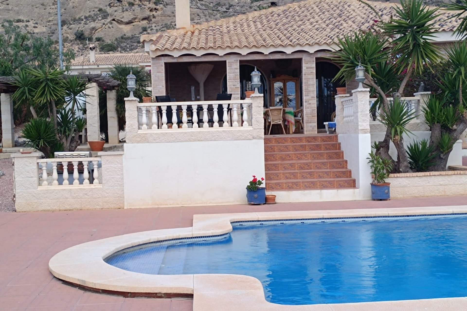 Herverkoop - Villa -
Fortuna