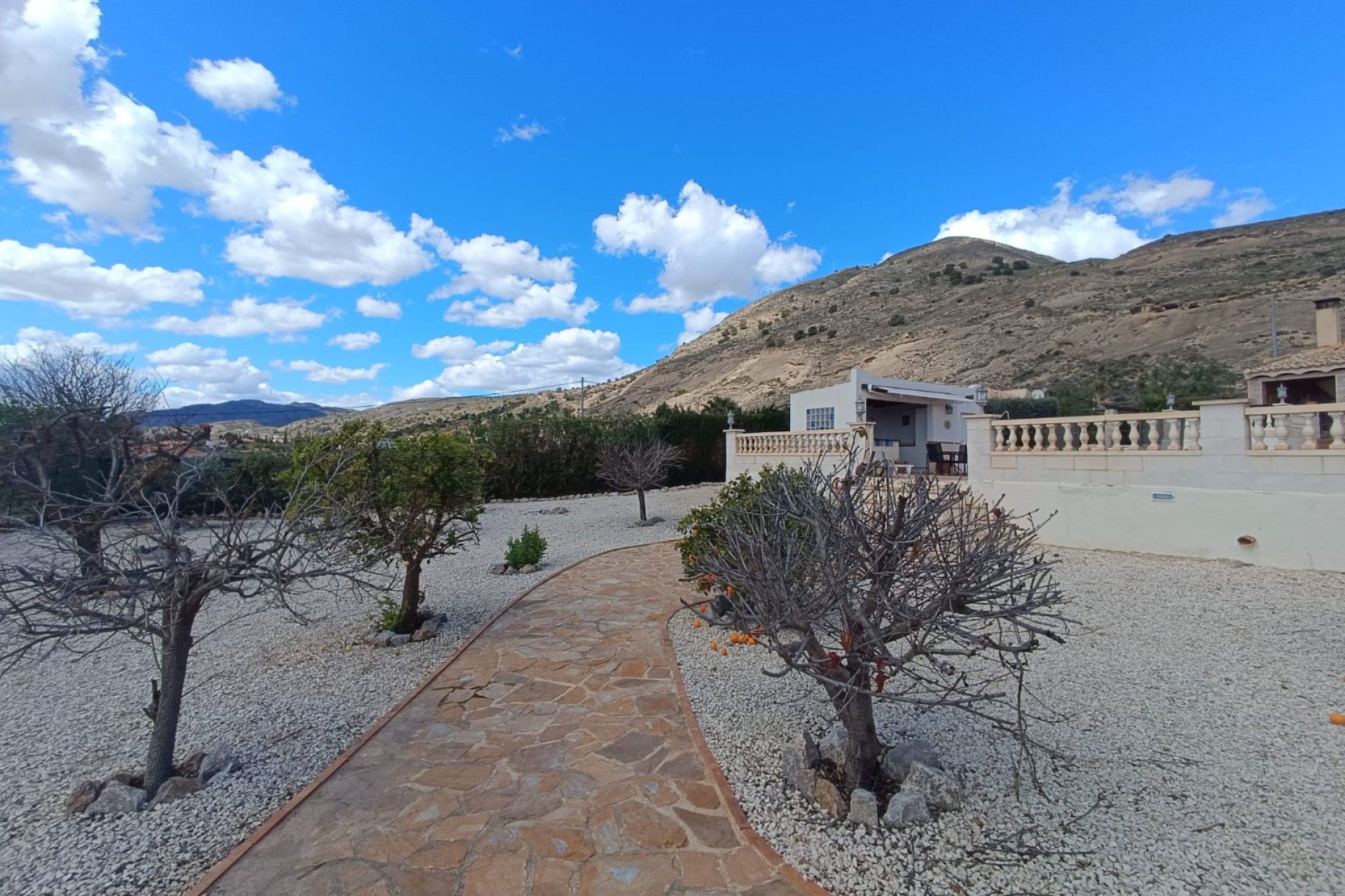 Herverkoop - Villa -
Fortuna