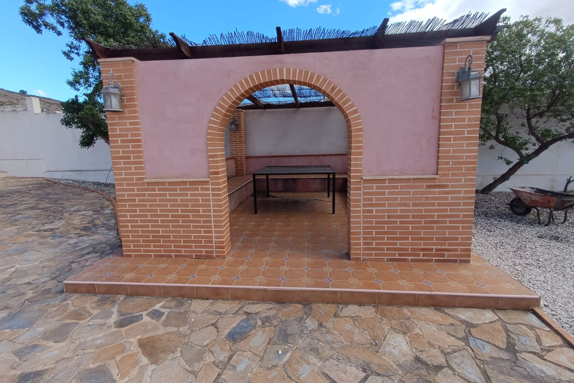 Herverkoop - Villa -
Fortuna