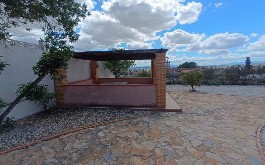 Herverkoop - Villa -
Fortuna