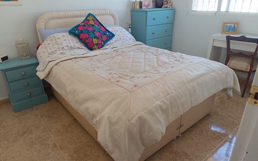 Herverkoop - Villa -
Fortuna