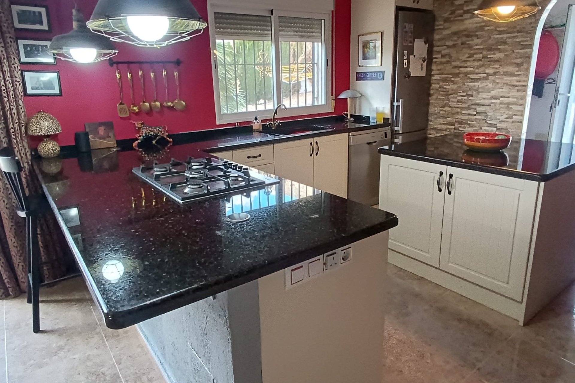 Herverkoop - Villa -
Fortuna