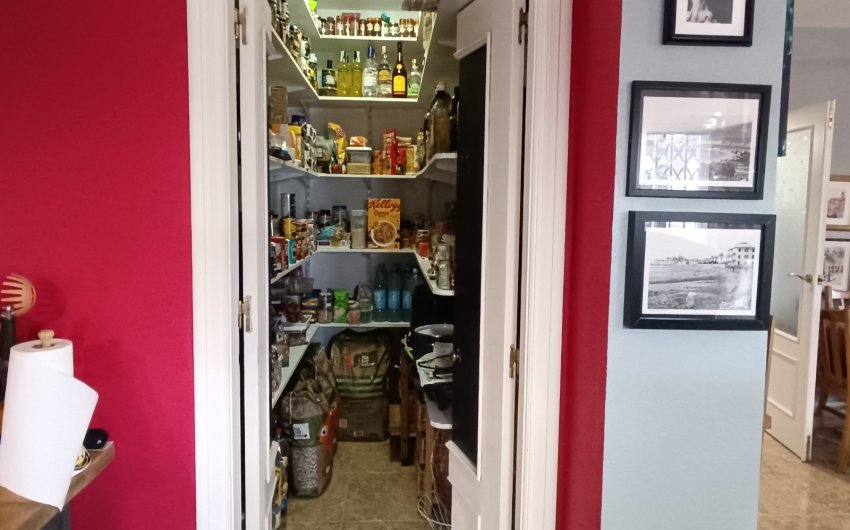 Herverkoop - Villa -
Fortuna