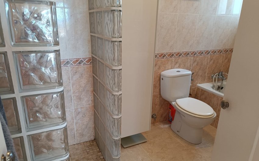 Herverkoop - Villa -
Fortuna