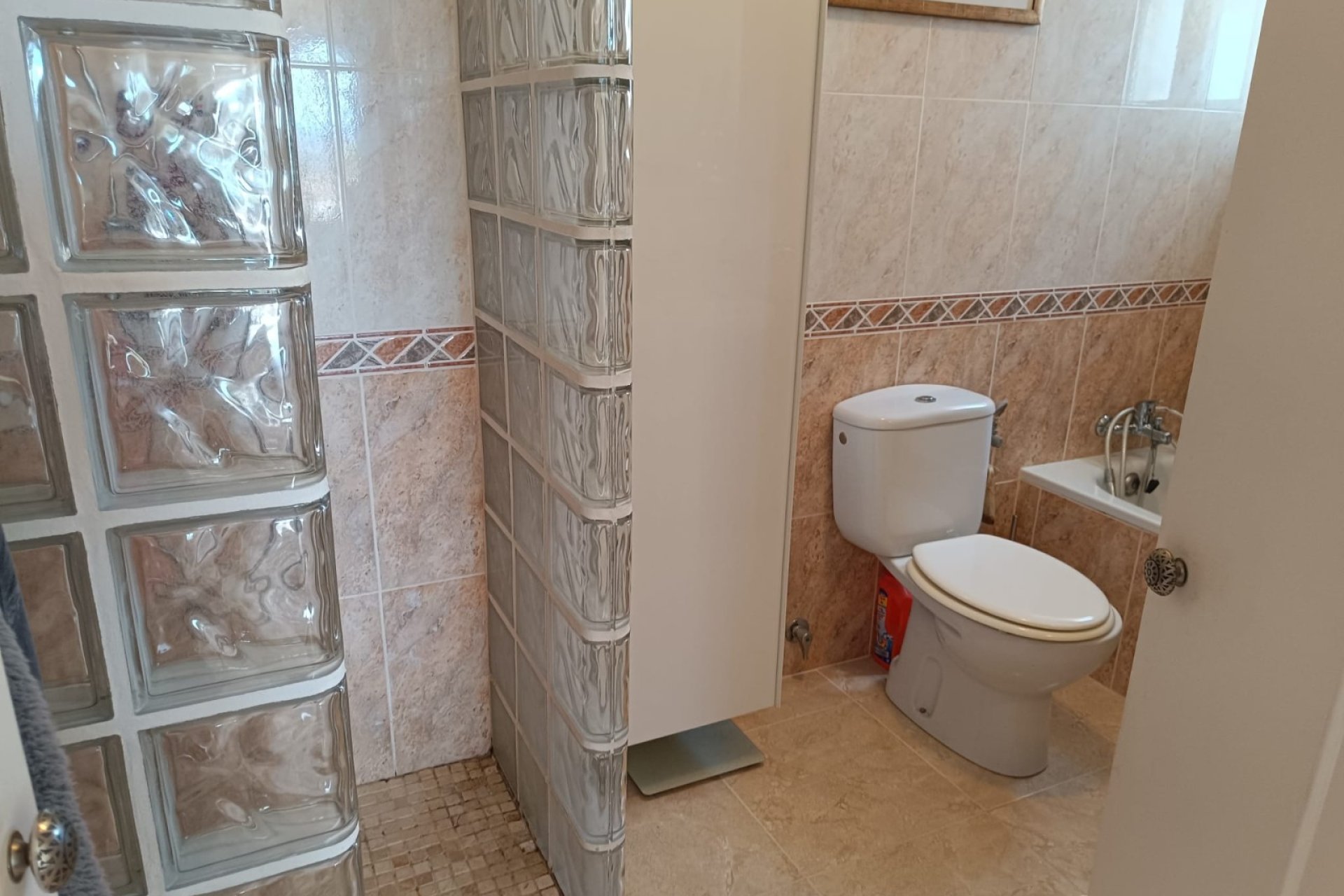 Herverkoop - Villa -
Fortuna