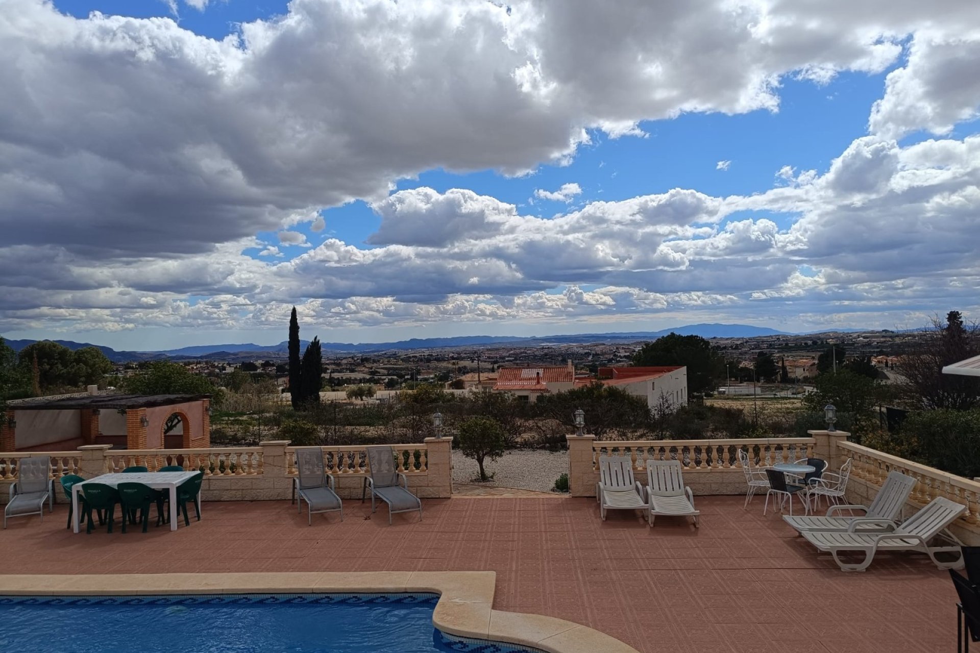 Herverkoop - Villa -
Fortuna