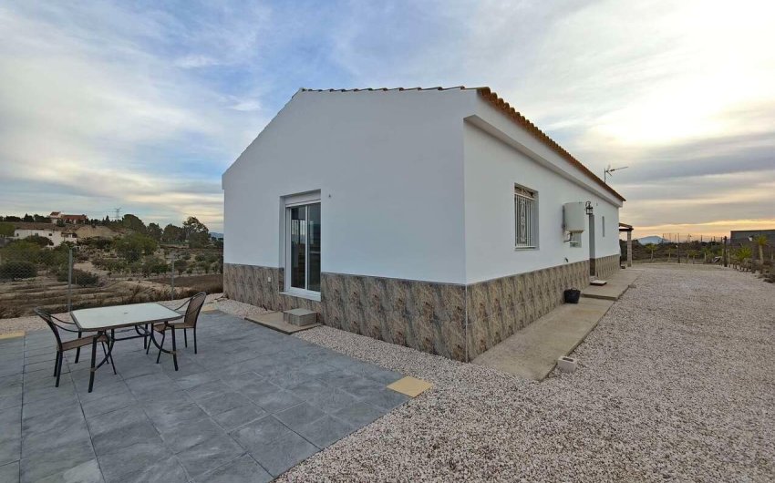 Herverkoop - Villa -
Fortuna