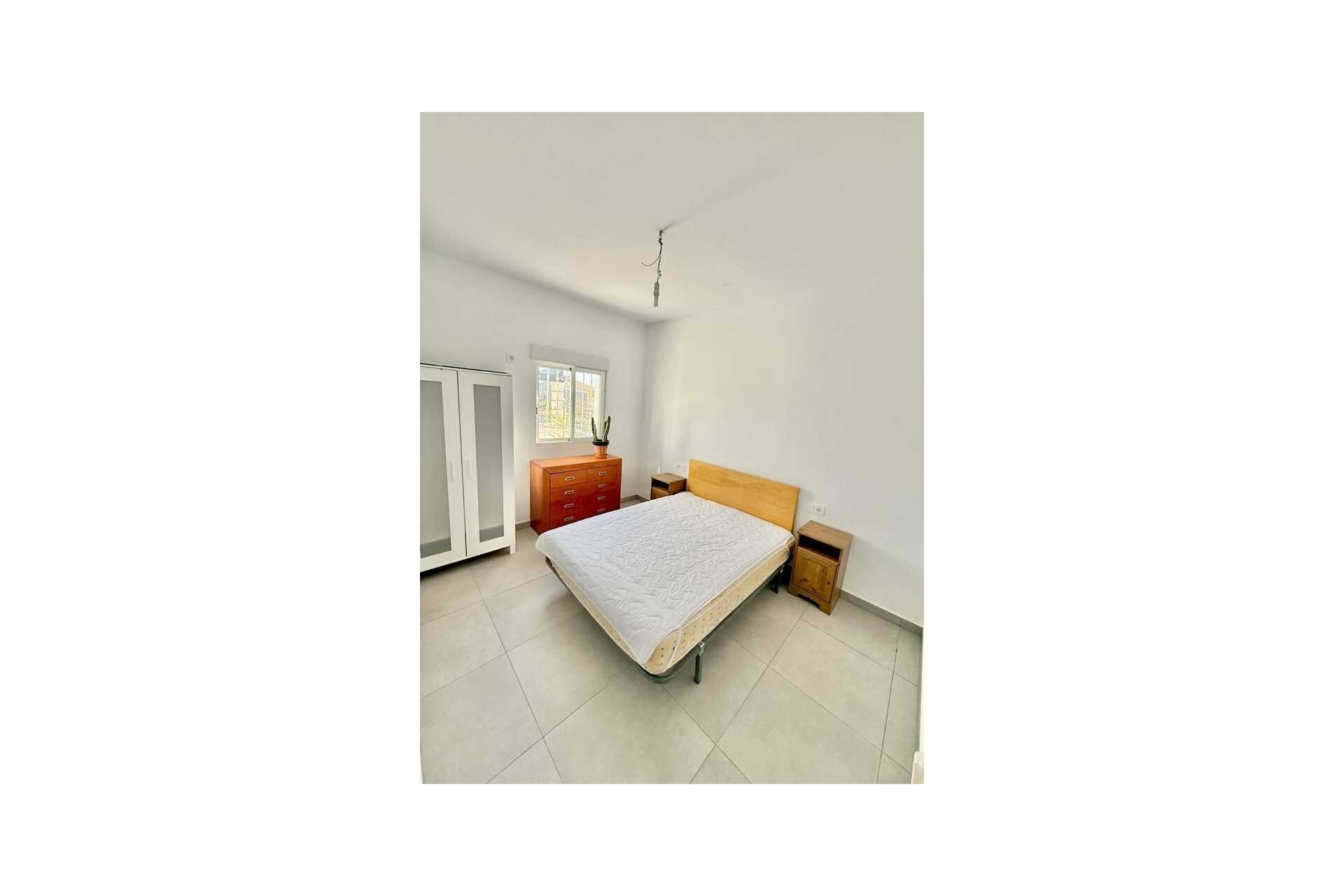 Herverkoop - Villa -
Fortuna