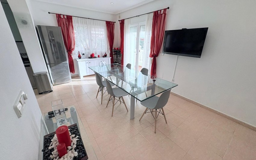Herverkoop - Villa -
Gea Y Truyols - Inland
