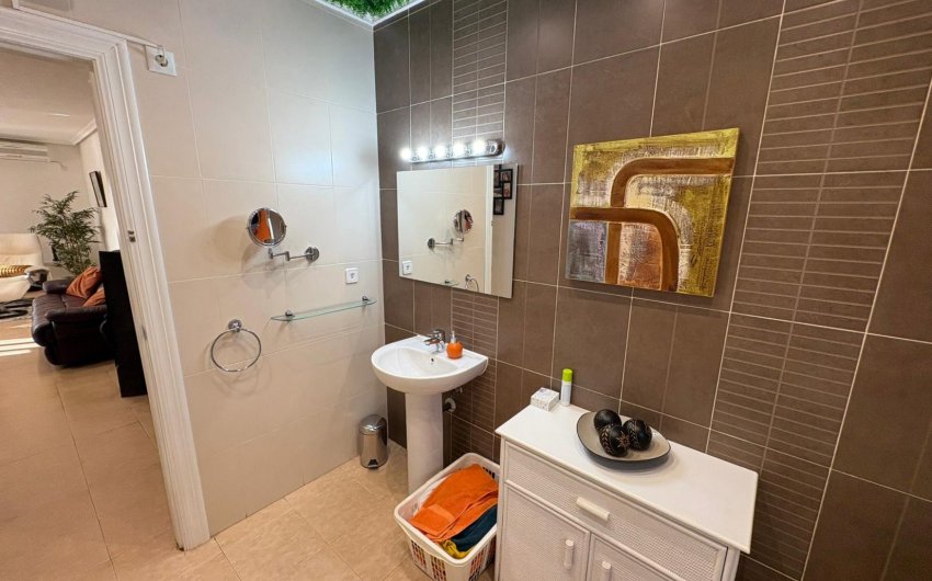 Herverkoop - Villa -
Gea Y Truyols - Inland