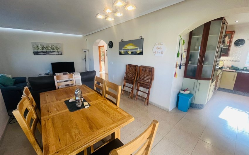 Herverkoop - Villa -
Gea Y Truyols - Inland