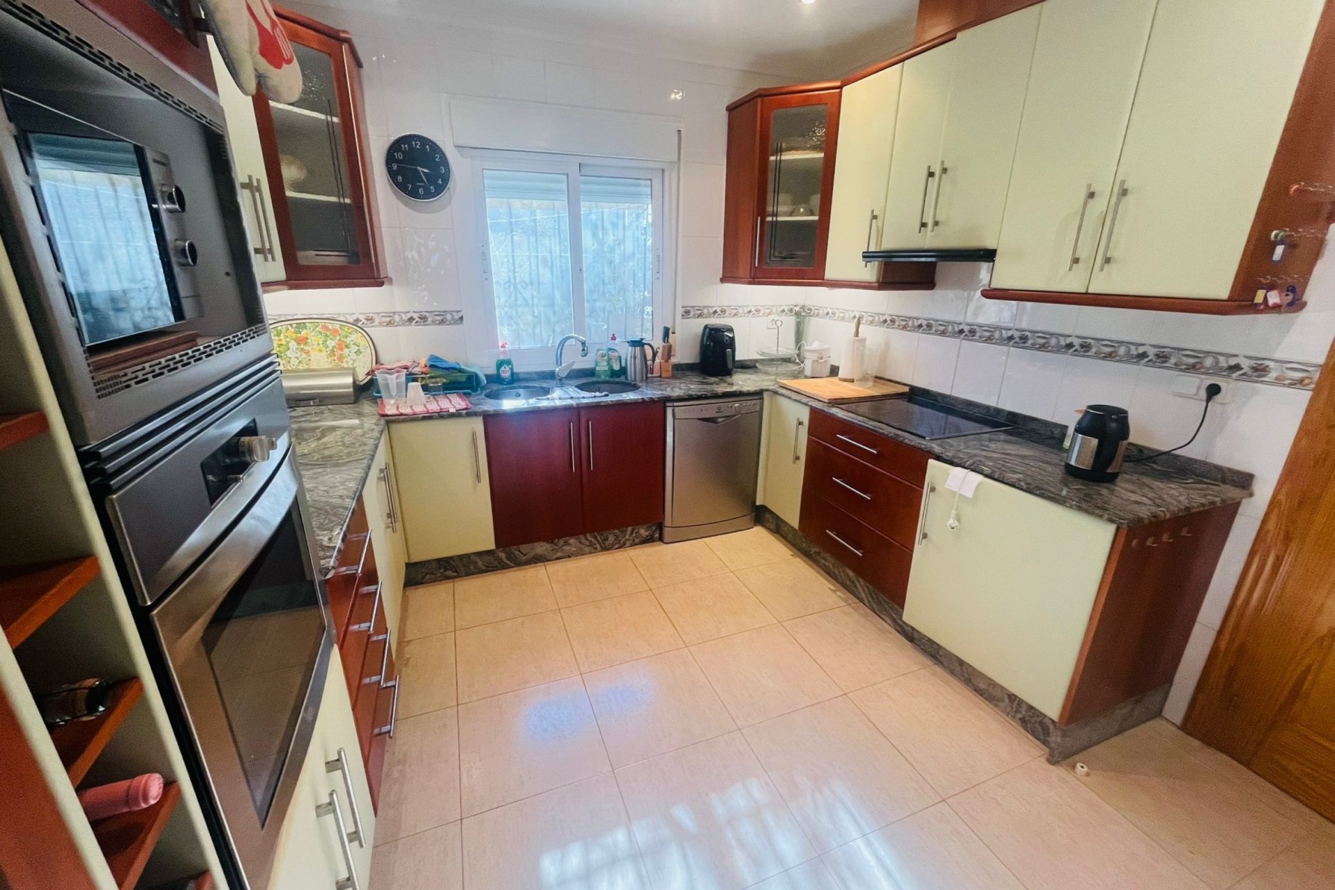 Herverkoop - Villa -
Gea Y Truyols - Inland