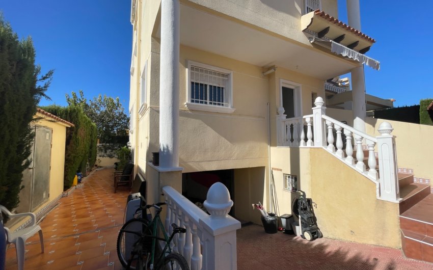 Herverkoop - Villa -
Guardamar del Segura - Costa Blanca