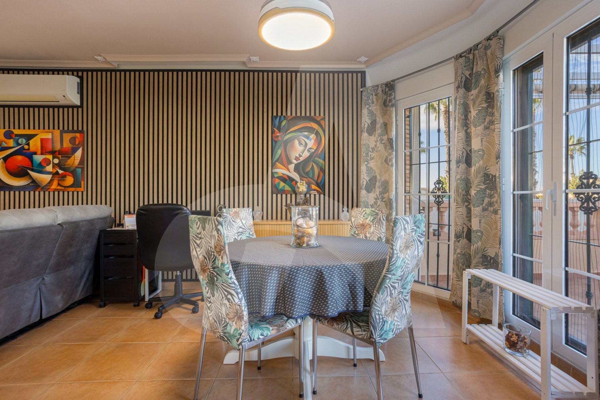 Herverkoop - Villa -
Guardamar del Segura - El Raso