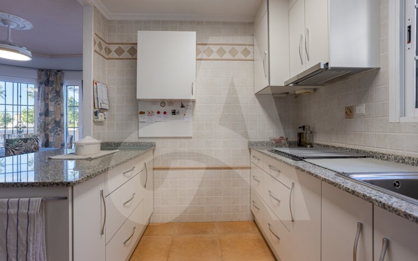 Herverkoop - Villa -
Guardamar del Segura - El Raso