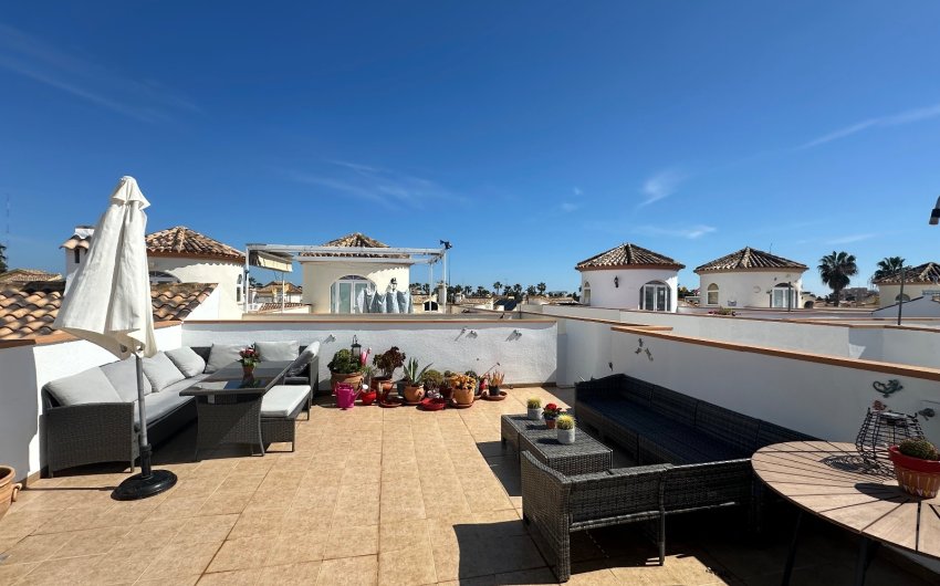 Herverkoop - Villa -
Guardamar del Segura - El Raso