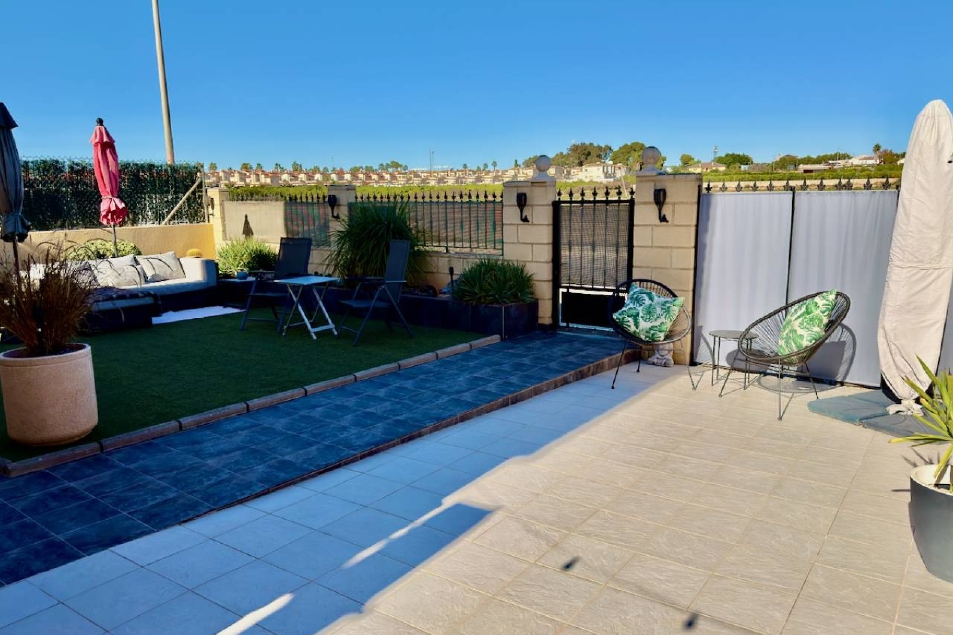 Herverkoop - Villa -
Guardamar del Segura - El Raso