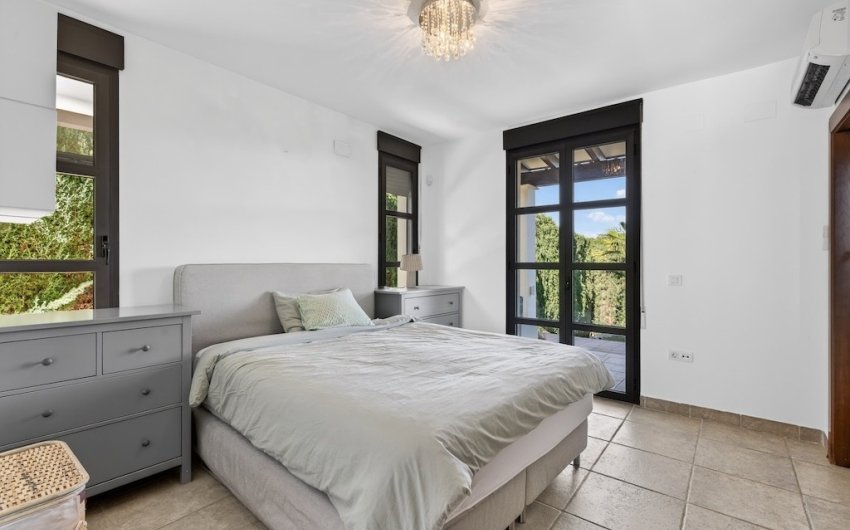 Herverkoop - Villa -
Jávea - Monte Olimpe